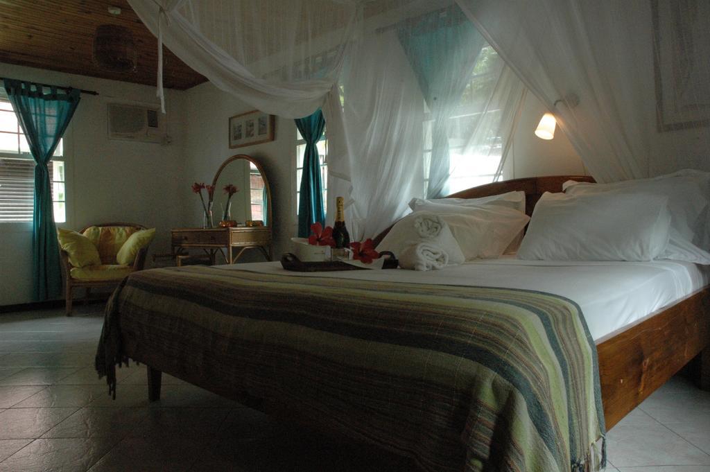 Kokogrove Chalets Anse Royale Habitación foto