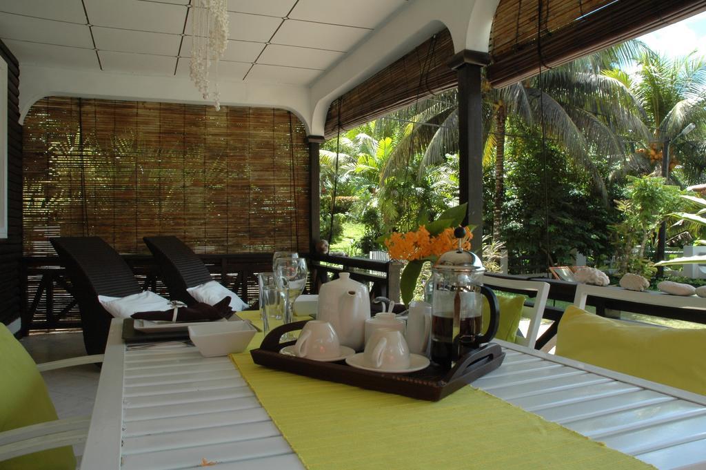 Kokogrove Chalets Anse Royale Habitación foto