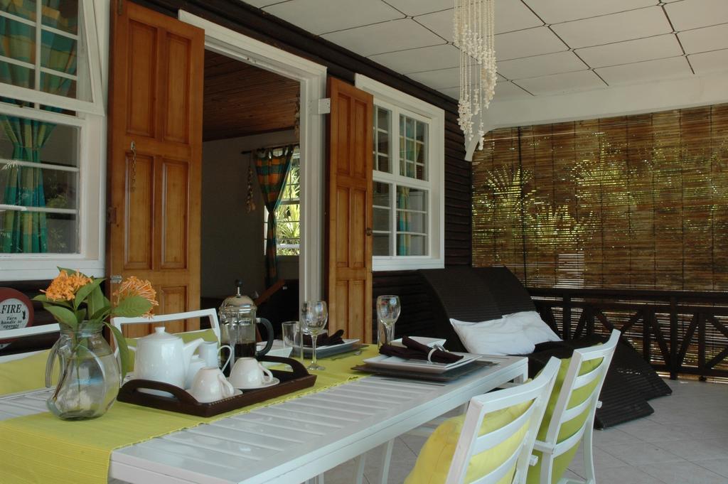 Kokogrove Chalets Anse Royale Habitación foto